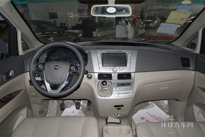 2013款 2.4L 手動(dòng)舒適型