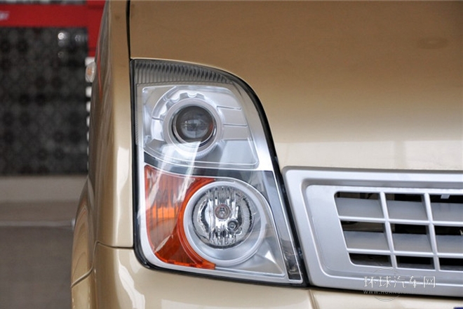 2011款 1.0L標(biāo)準(zhǔn)型LF465Q5