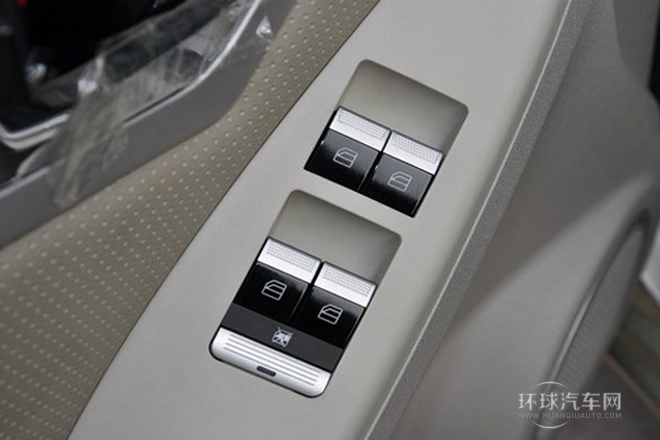 2012款 1.8L 標(biāo)準(zhǔn)型