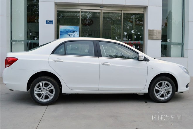 2014款 1.5L 手動(dòng)舒適型