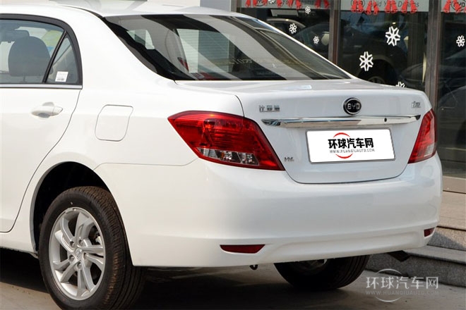 2014款 1.5L 手動(dòng)舒適型