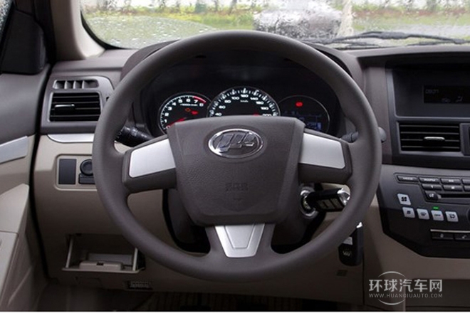 2013款 1.8L 標(biāo)準(zhǔn)型LX