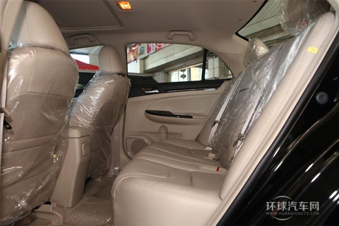 2013款 1.5L 手動(dòng)尊貴型
