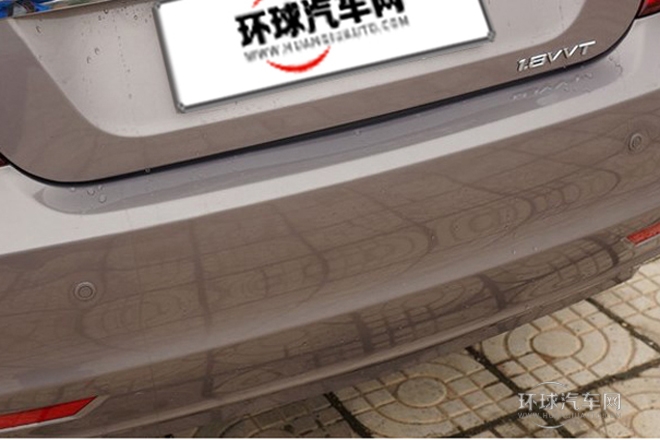 2013款 1.8L 標(biāo)準(zhǔn)型LX