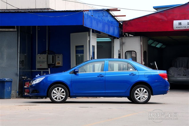 2012款 1.5L 手動(dòng)豪華型