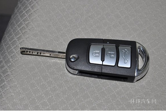 2014款 1.3L 手動標準型