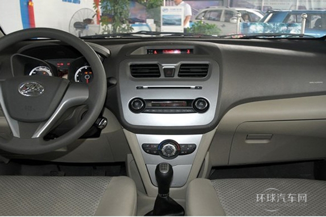 2014款 1.3L 手動(dòng)旗艦型