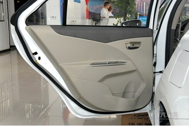 2014款 1.5L CVT標(biāo)準(zhǔn)型