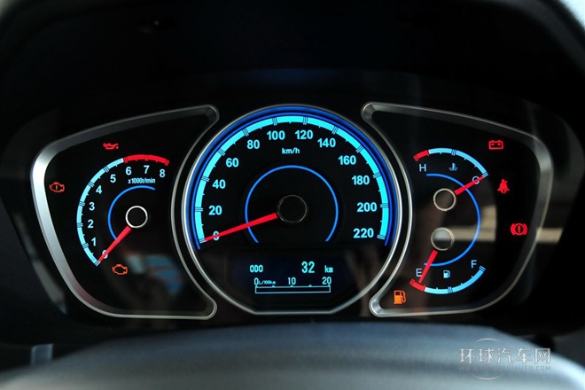 2013款 2.0L 手動(dòng)智尚型