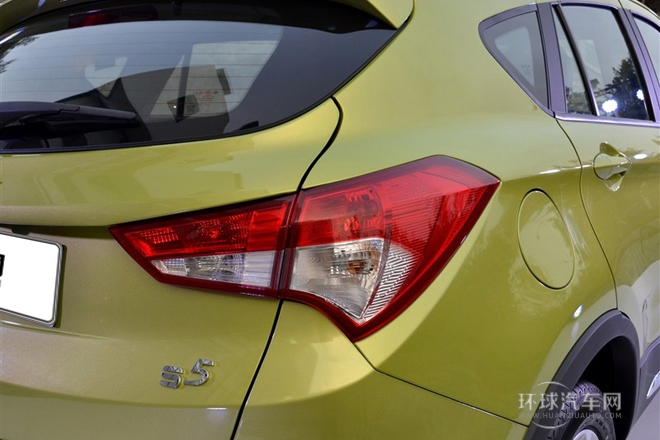2014款 1.6L 手動(dòng)智尊型