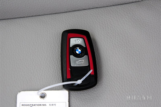 2014款 320i 運動設(shè)計套裝