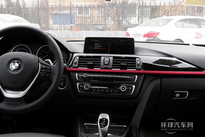 2014款 320i 運(yùn)動(dòng)設(shè)計(jì)套裝