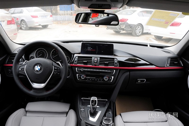 2014款 320i 運動設(shè)計套裝
