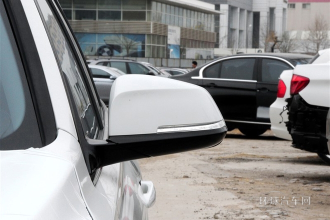 2014款 320i 運(yùn)動(dòng)設(shè)計(jì)套裝