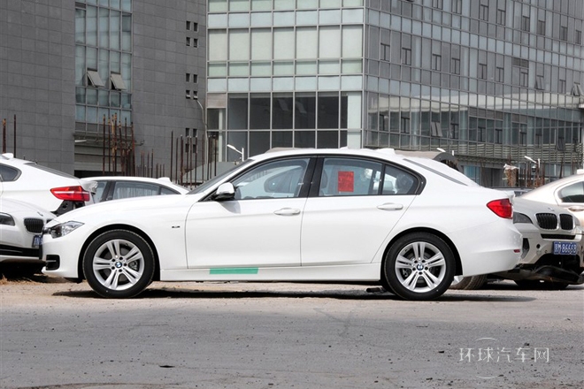 2014款 320i 運(yùn)動(dòng)設(shè)計(jì)套裝