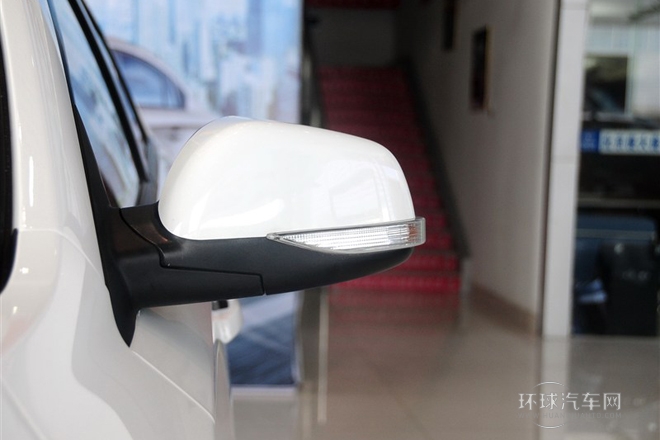 2014款 1.6L 手動(dòng)尊貴型