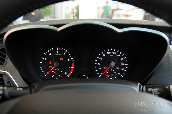2014款 1.6L 手動(dòng)時(shí)尚型
