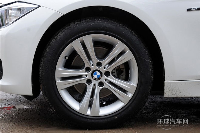 2014款 328i xDrive運(yùn)動設(shè)計套裝