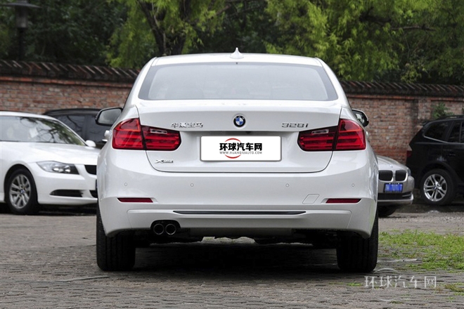 2014款 328i xDrive運(yùn)動(dòng)設(shè)計(jì)套裝