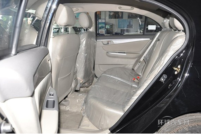 2014款 1.5L 手動(dòng)標(biāo)準(zhǔn)型