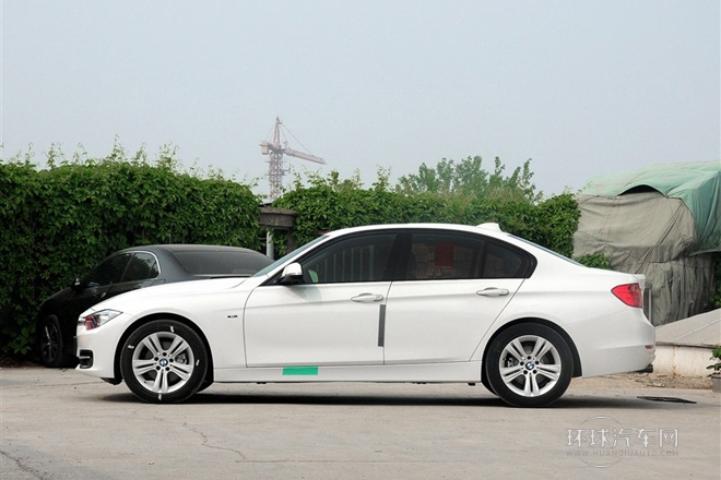 2014款 328i 運動設(shè)計套裝