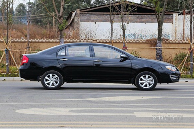 2014款 1.5L 手動(dòng)旗艦型