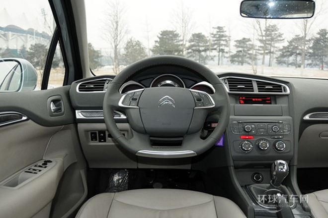 2013款 1.6L 手動(dòng)勁智版