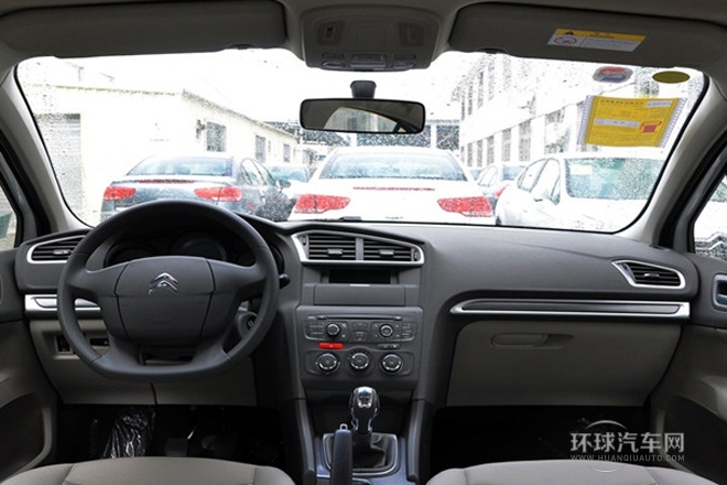2013款 1.6L 手動(dòng)勁享版