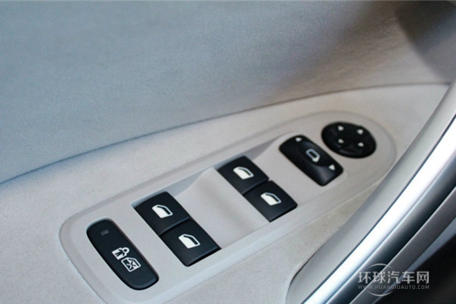 2013款 2.0L 手動(dòng)舒適型