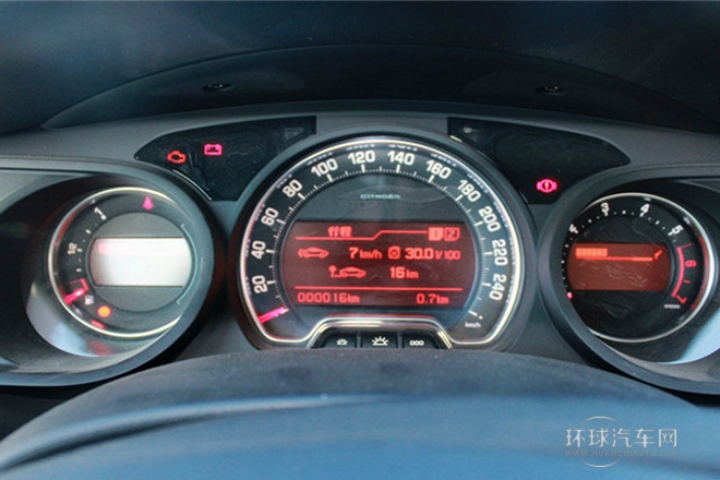 2013款 2.0L 手動(dòng)舒適型