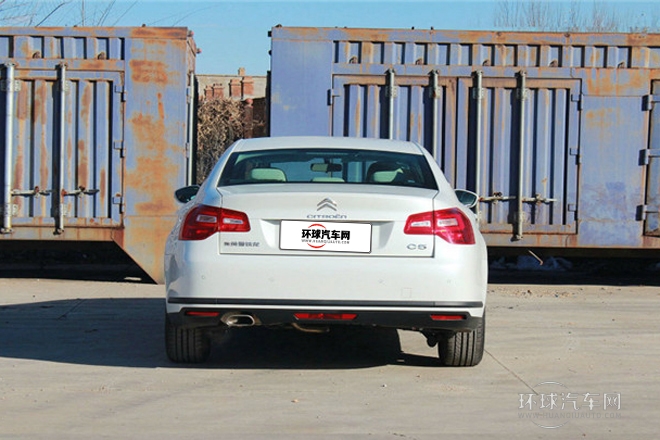 2013款 2.0L 手動(dòng)舒適型
