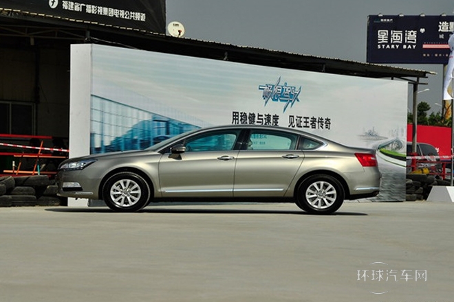 2013款 2.0L 自動尊享型