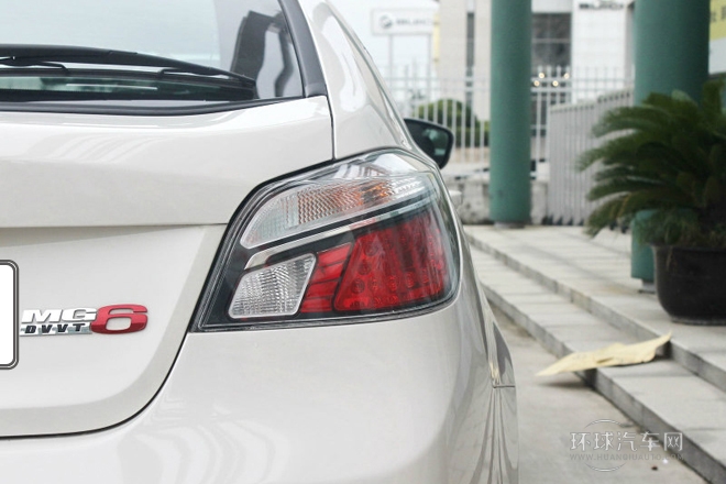 2013款 掀背 1.8L 手動駕值版