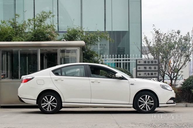2013款 掀背 1.8L 手動駕值版
