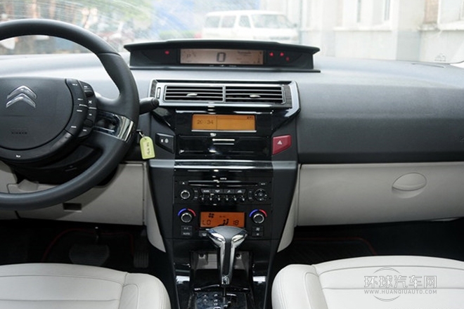 2014款 VTS版 1.6L 自動(dòng)品享型