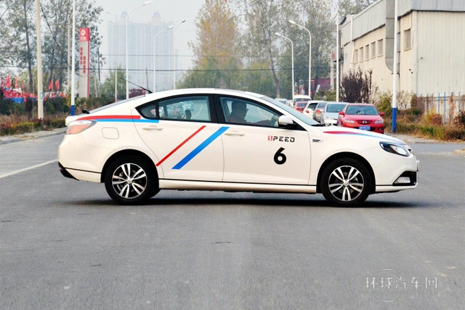 2013款 掀背 1.8L 自動(dòng)精英版