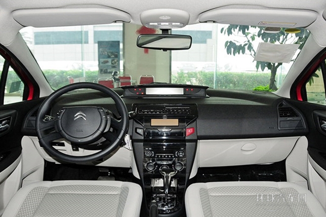 2013款 兩廂 1.6L 自動(dòng)樂(lè)尚型