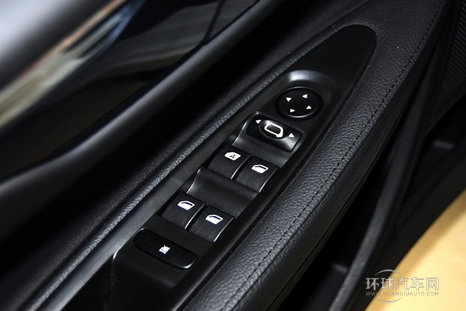 2013款 兩廂 1.6L 手動(dòng)樂尚型