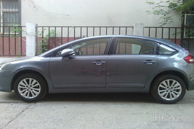 2013款 兩廂 1.6L 手動(dòng)樂尚型