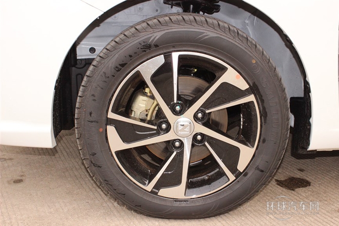 2014款 1.5L 新視界版手動時尚型