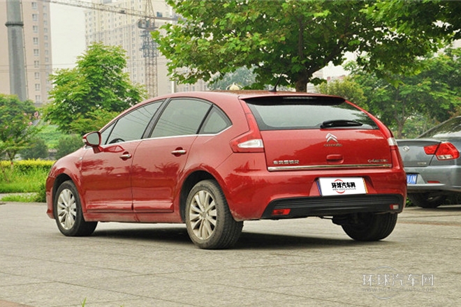 2013款 兩廂 1.6L 自動樂享型
