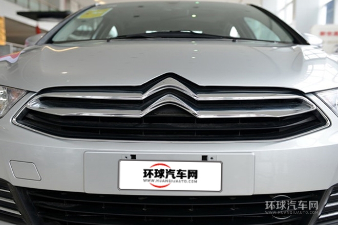 2013款 三廂 1.6L 手動(dòng)品享型