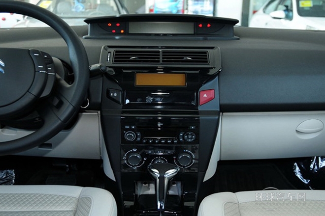 2013款 三廂 1.6L 自動(dòng)品尚型