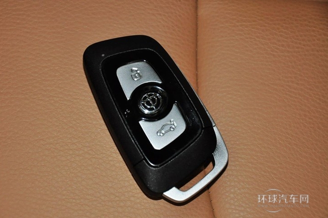 2014款 1.6L 手動(dòng)豪華型