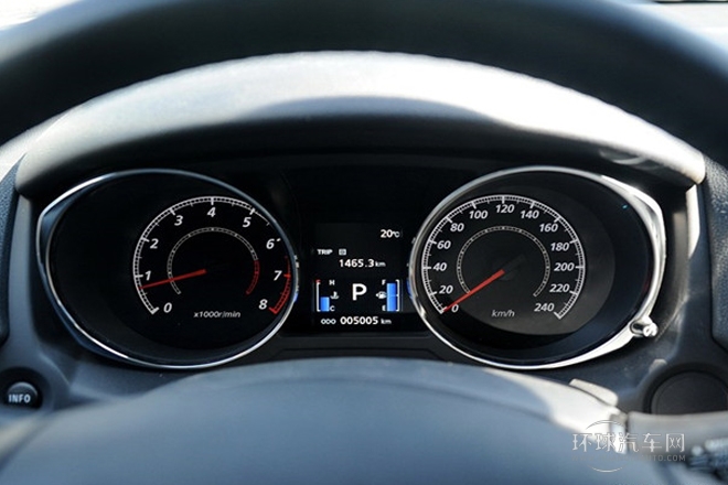 2013款 2.0L 四驅(qū)豪華版
