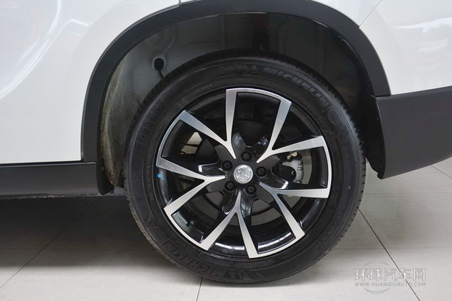 1.5T 手動(dòng)兩驅(qū)豪華型