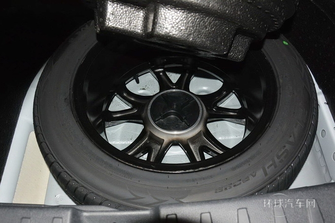 1.5T 手動(dòng)兩驅(qū)豪華型