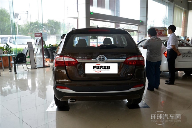 1.5T 手動(dòng)兩驅(qū)運(yùn)動(dòng)型