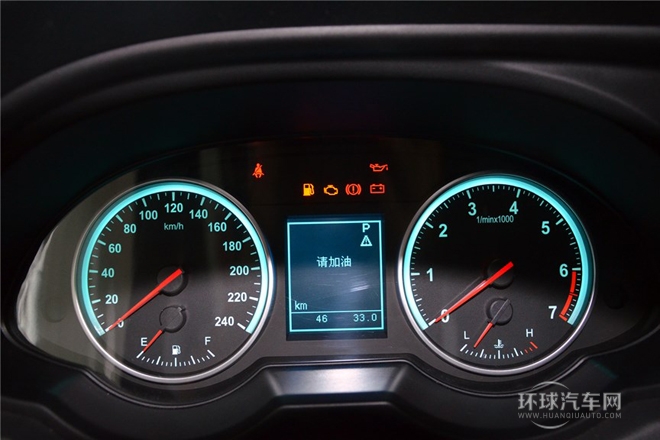 1.5T 手動兩驅(qū)運(yùn)動型