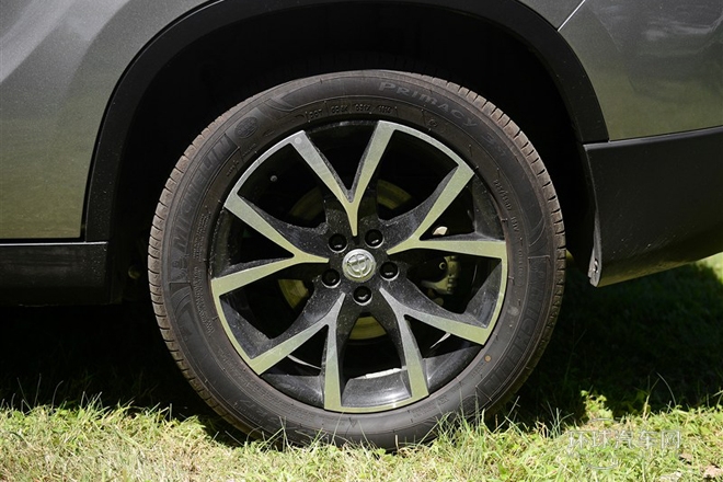 1.5T 自動兩驅(qū)豪華型